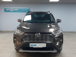 2020 Toyota RAV4 V (XA50), коричневый, 2999000 рублей, вид 2
