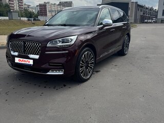 2022 Lincoln Aviator II, красный, 5600000 рублей, вид 1