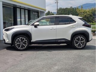 2023 Toyota Yaris Cross I, белый, 1535000 рублей, вид 5