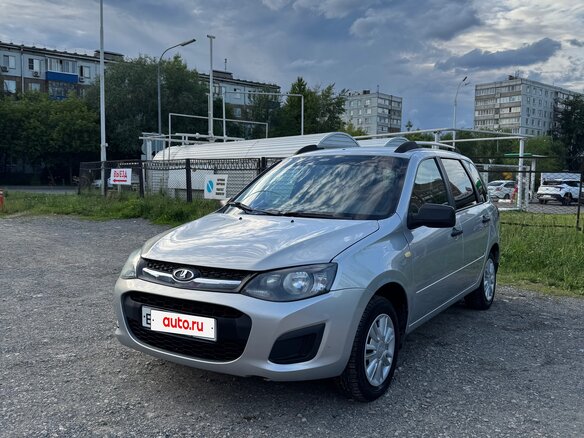2017 Lada (ВАЗ) Kalina II, серебристый, 650000 рублей