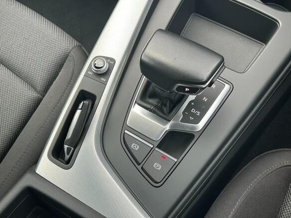 2021 Audi A4 35 TFSI Long V (B9) Рестайлинг, белый, 1840007 рублей - вид 9