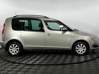 2012 Skoda Roomster I Рестайлинг, бежевый, 550000 рублей, вид 5