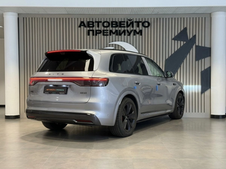 2026 Aito M8 53.4 kWh I, серебристый, 11650000 рублей, вид 2