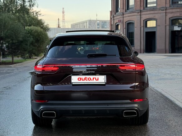 2020 Porsche Cayenne III, коричневый - вид 4