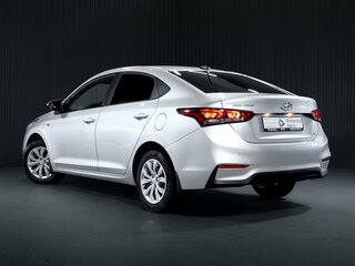 2017 Hyundai Solaris II, серебристый, 1160000 рублей, вид 5