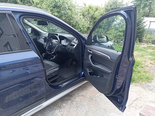 2020 BMW X1 18i sDrive II (F48) Рестайлинг, синий, 1995000 рублей, вид 3