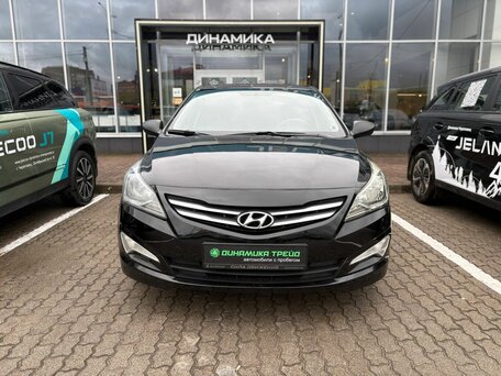 2015 Hyundai Solaris I Рестайлинг, чёрный, 731000 рублей, вид 2