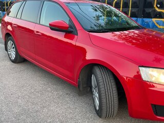 2014 Skoda Octavia III (A7), красный, 785000 рублей, вид 3