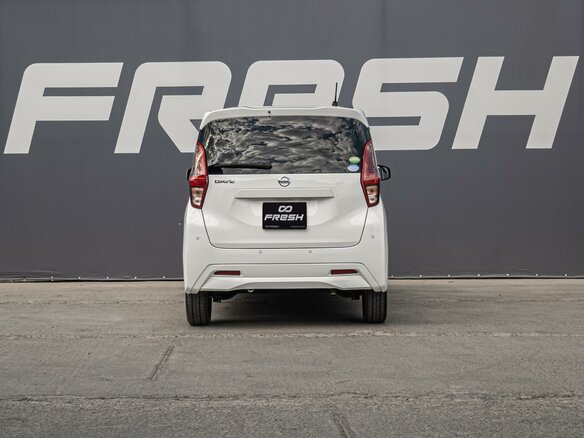 2019 Nissan Dayz II, белый - вид 3