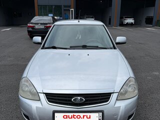 2013 Lada (ВАЗ) Priora I Рестайлинг, серебристый, 450000 рублей, вид 2