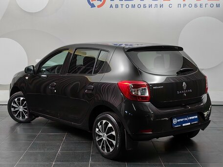 2014 Renault Sandero II, чёрный, 699000 рублей, вид 2