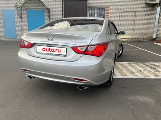 2010 Hyundai Sonata VI (YF), серый, 990000 рублей, вид 4