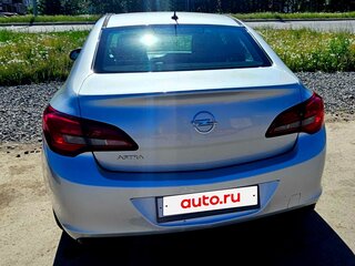 2012 Opel Astra J Рестайлинг, серебристый, 550000 рублей, вид 4