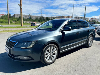 2014 Skoda Superb II Рестайлинг, серый, 915000 рублей, вид 3