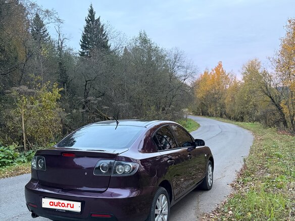 2006 Mazda 3 I (BK) Рестайлинг, красный, 670000 рублей - вид 3