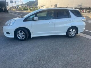 2014 Honda Fit Shuttle I Рестайлинг, белый, 685000 рублей, вид 3