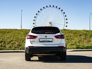 2019 Nissan Qashqai II Рестайлинг, белый, 1599000 рублей, вид 4