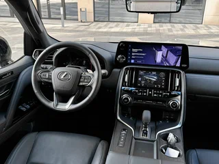 2025 Lexus LX 700h IV, бежевый, 19290000 рублей, вид 2
