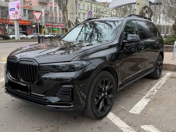 2020 BMW X7 40i I (G07), чёрный, 7000000 рублей