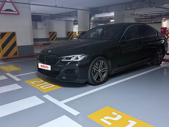 2020 BMW 5 серии 530i xDrive VII (G30/G31/G38) Рестайлинг, чёрный, 4130000 рублей
