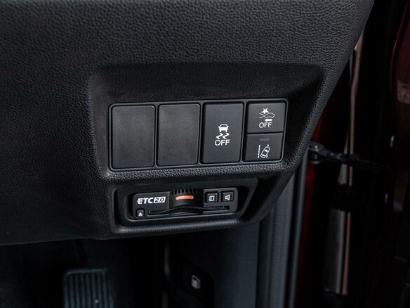 2021 Honda Stepwgn Spada V Рестайлинг, красный, 2650000 рублей - вид 21
