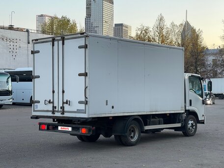 2018 Isuzu Elf (N-series), белый, 2380000 рублей, вид 4