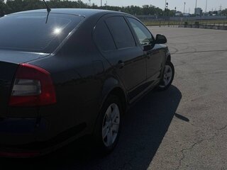 2011 Skoda Octavia II (A5) Рестайлинг, чёрный, 650000 рублей, вид 4