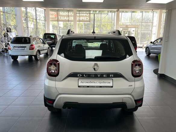 2022 Renault Duster II, серебристый - вид 4