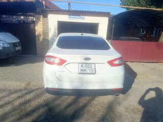 2016 Ford Fusion (North America) II, белый, 1300000 рублей, вид 3
