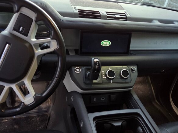 2021 Land Rover Defender 110 II, белый, 3517920 рублей - вид 5