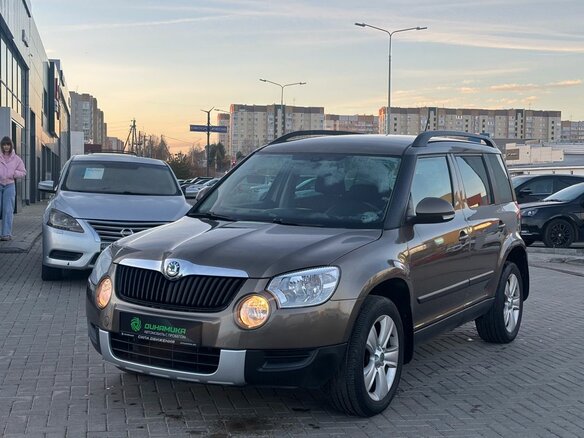 2011 Skoda Yeti I, коричневый, 550000 рублей