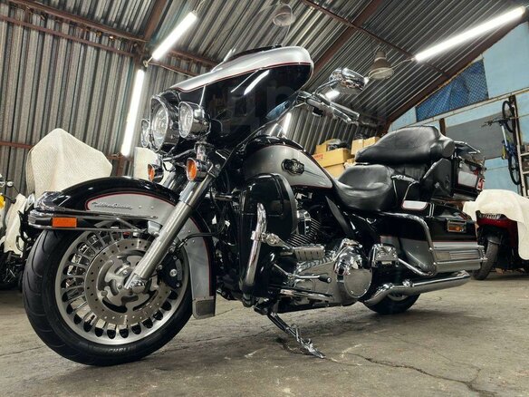 2009 Harley-Davidson Electra Glide, чёрный, 920000 рублей - вид 1