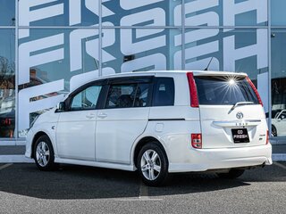 2010 Toyota ISis I Рестайлинг, белый, 1242000 рублей, вид 2