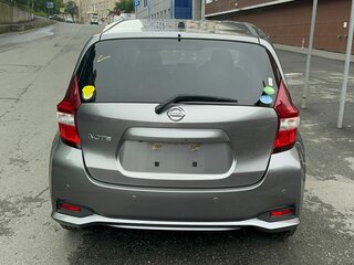 2020 Nissan Note II Рестайлинг, серый, 1350000 рублей, вид 3