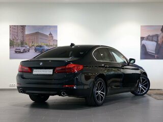 2018 BMW 5 серии 520d xDrive VII (G30/G31/G38), чёрный, 3300000 рублей, вид 5