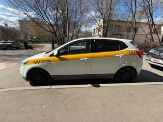 2017 Kia Rio III Рестайлинг, белый, 460000 рублей, вид 1