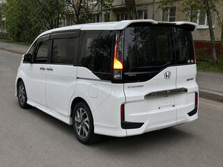 2016 Honda Stepwgn Spada V, белый, 1440000 рублей, вид 4