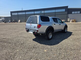 2012 Mitsubishi L200 IV, серебристый, 1300000 рублей, вид 3