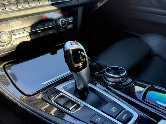 2013 BMW 5 серии 528i xDrive VI (F10/F11/F07) Рестайлинг, чёрный, 2320000 рублей - вид 14