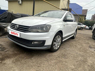 2018 Volkswagen Polo V Рестайлинг, белый, 750000 рублей, вид 1