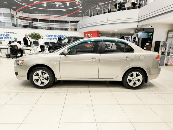 2008 Mitsubishi Lancer X, бежевый, 750000 рублей - вид 7