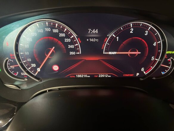 2018 BMW 6 серии Gran Turismo 630d IV (G32), красный, 3300000 рублей - вид 8