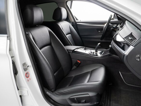 2016 BMW 5 серии 520i VI (F10/F11/F07) Рестайлинг, белый, 2300000 рублей - вид 7