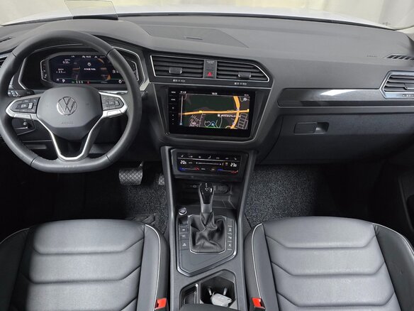 2024 Volkswagen Tiguan II Рестайлинг, белый, 3660000 рублей - вид 28