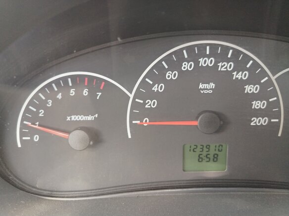 2012 Lada (ВАЗ) Priora I, серебристый, 400000 рублей - вид 4
