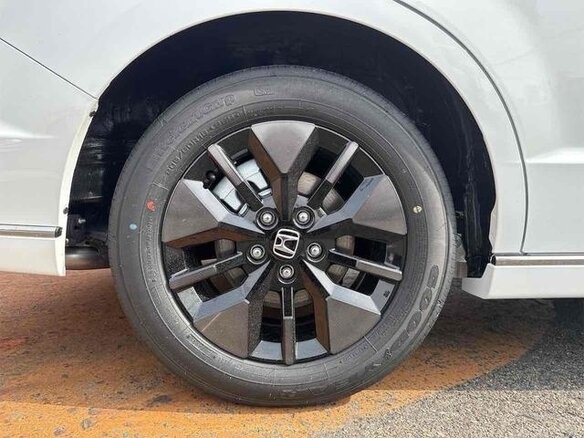 2023 Honda Stepwgn VI, белый - вид 9
