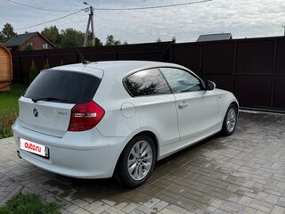 2011 BMW 1 серии 116i I (E81/E82/E87/E88) Рестайлинг, белый, 899000 рублей, вид 5