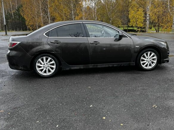 2011 Mazda 6 II (GH) Рестайлинг, коричневый - вид 3