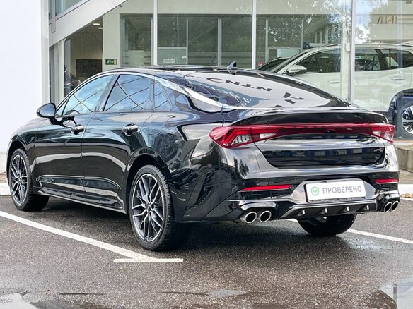 2024 Kia K5 III, чёрный - вид 3