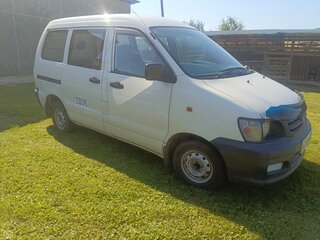 2000 Toyota Town Ace III, белый, 490000 рублей, вид 3